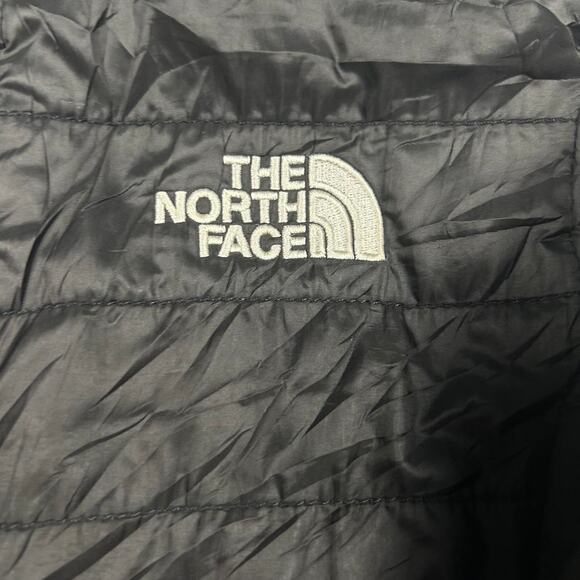 The North Face Black Sherpa Lined Puffer Jacket - Picture 2 of 8